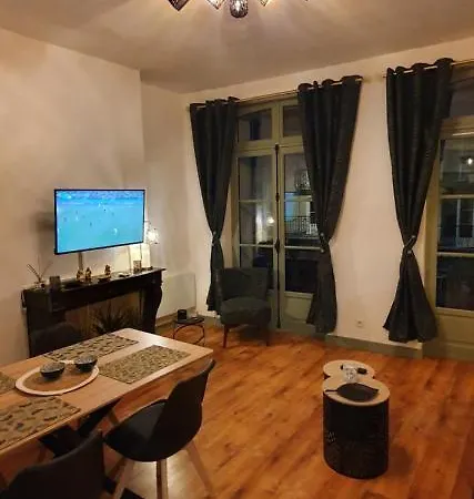 Les Balcons De - 1er Etage - Certifie 3 Etoiles Au Coeur De La Rue Pietonne דייפ