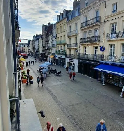 Les Balcons De - 1er Etage - Certifie 3 Etoiles Au Coeur De La Rue Pietonne Apartment *